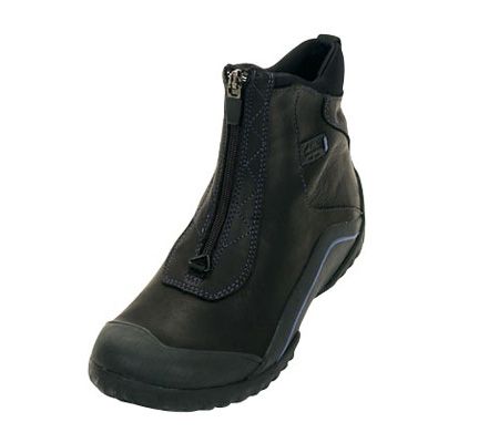 clarks women's waterproof boots