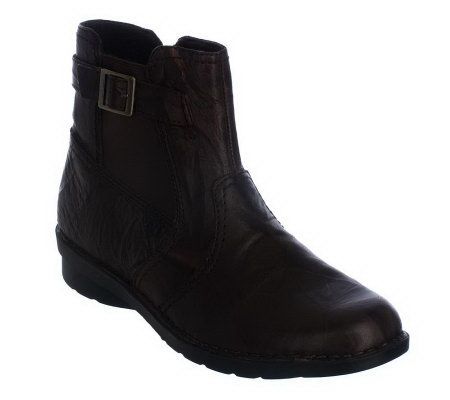 clarks leather side zip ankle boots