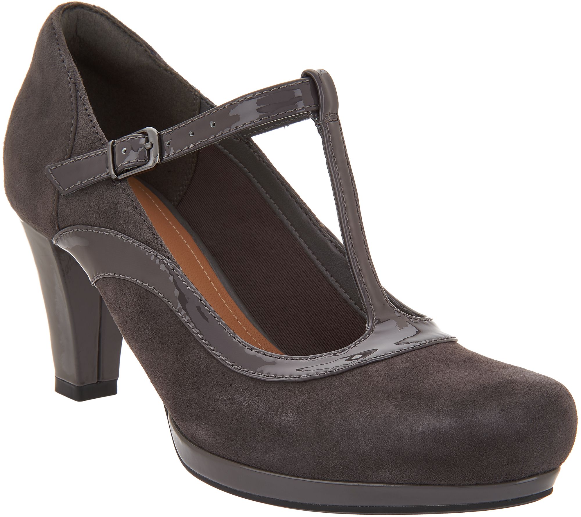 clarks artisan pumps