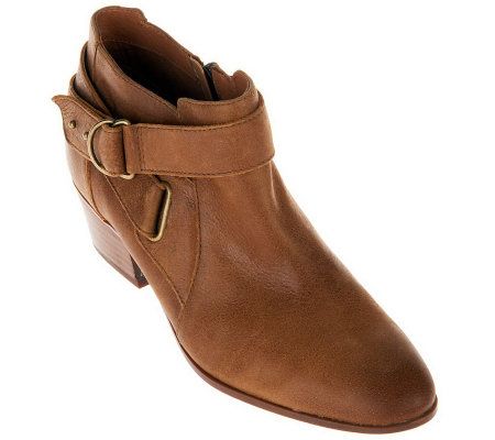 clarks artisan boots