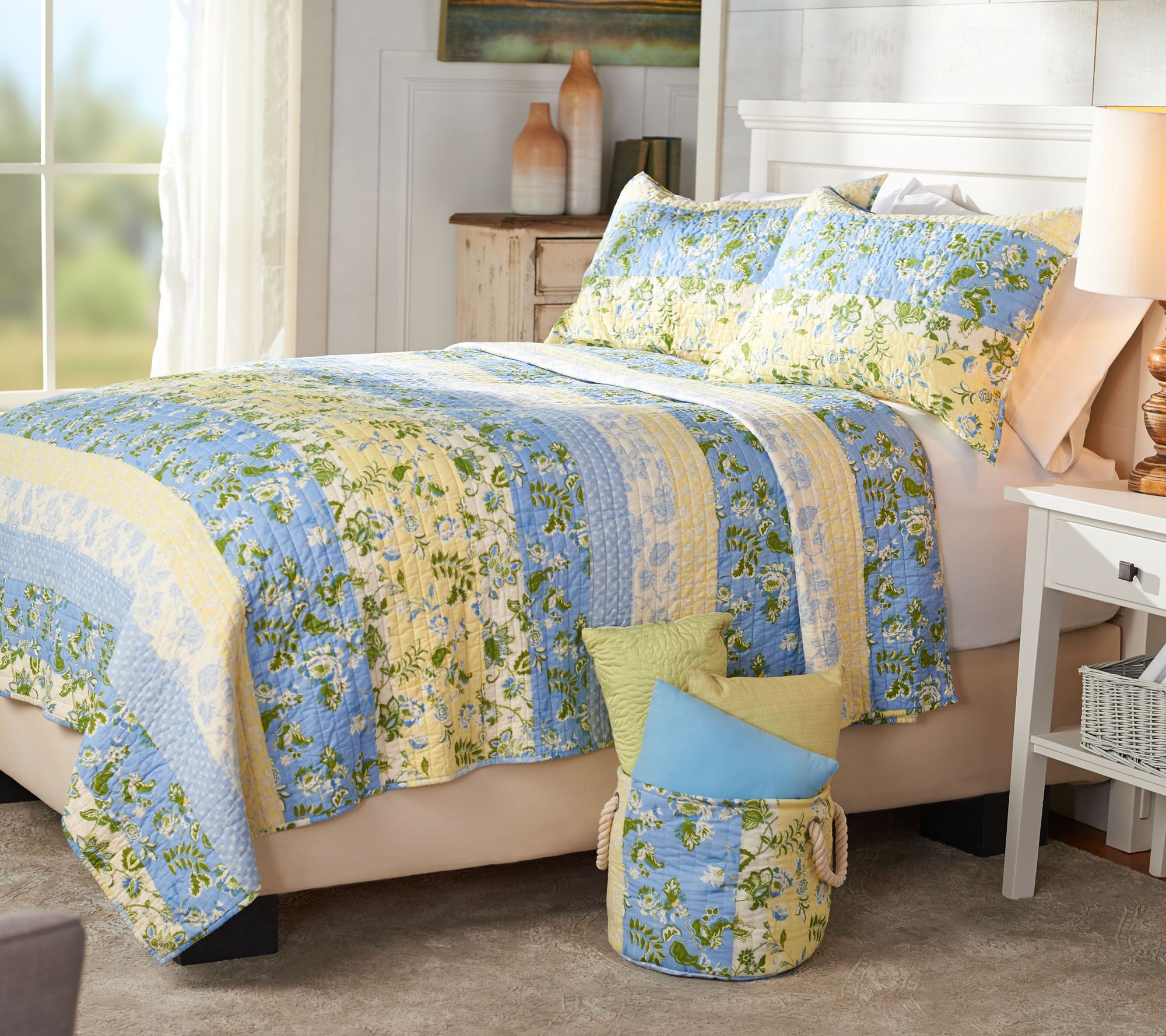 (QVC) Q2 The Quilt Patch Cotton Floral Pattern Quilt Set & Storage Bin