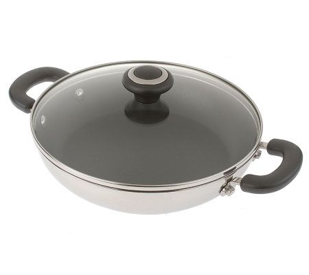 cooks essential pots and pans