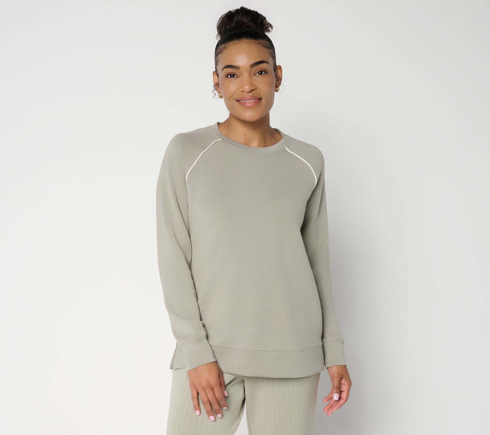 Belle by Kim Gravel ScubaLuxe Pop of Piping Crewneck Top