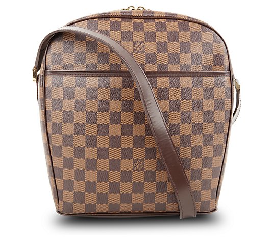 louis vuitton owned by