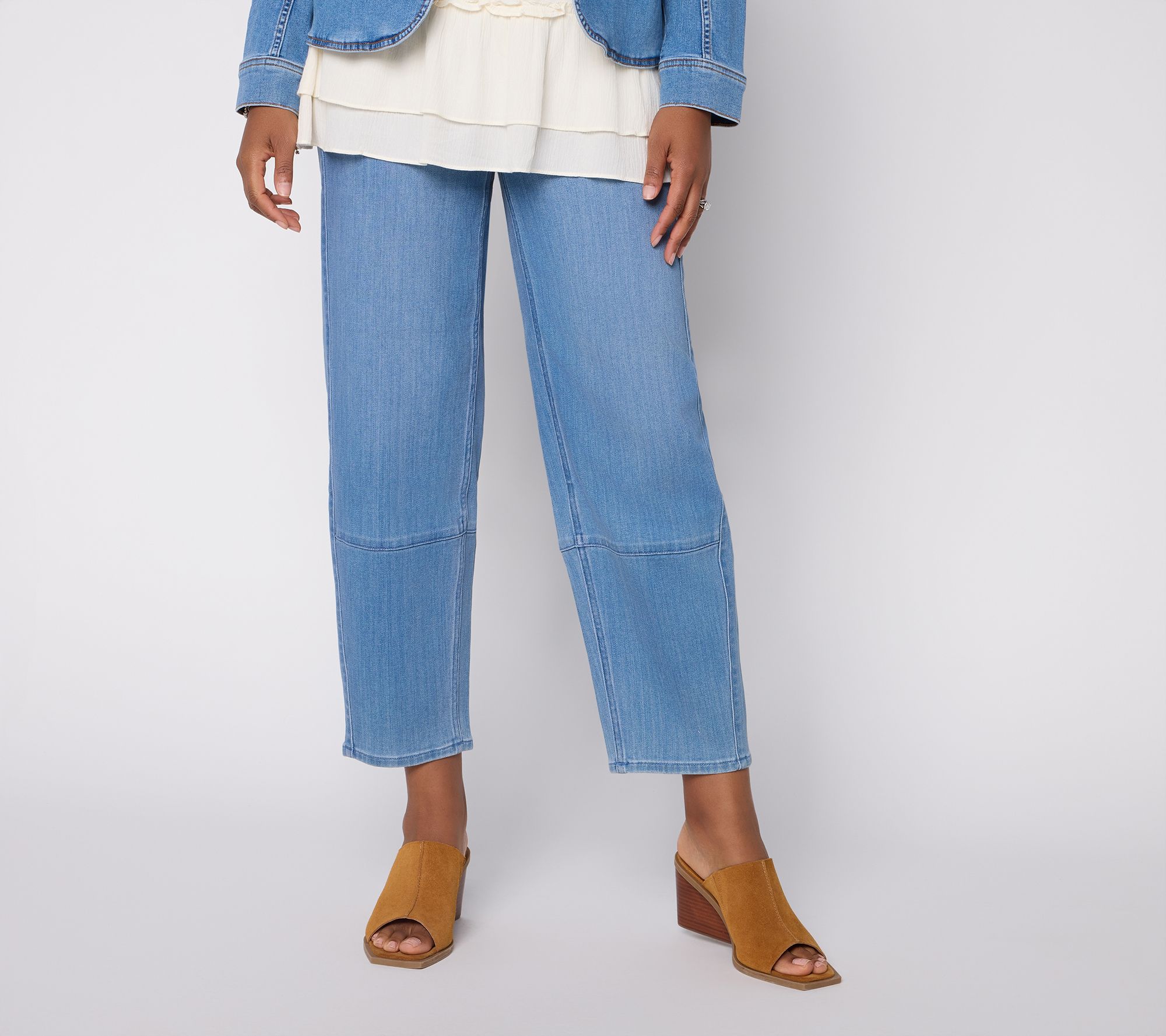 LOGO by Lori Goldstein Petite Pull on Tapered Ankle Jeans