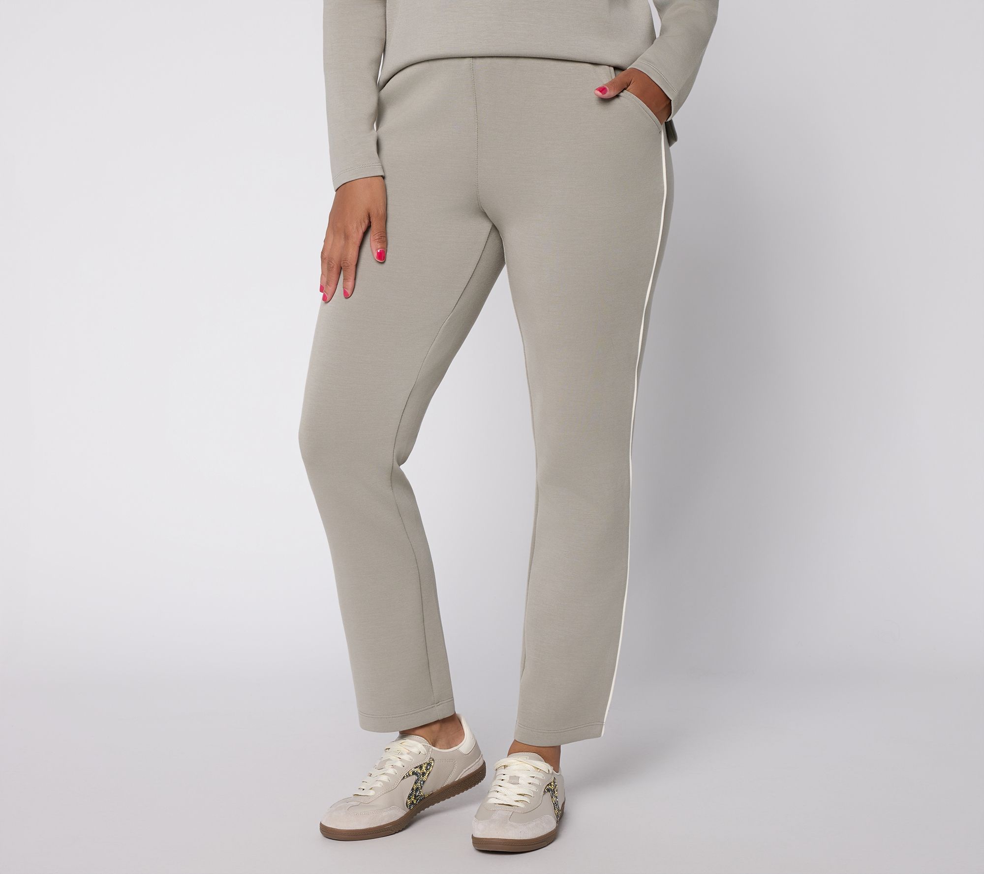Belle by Kim Gravel Petite ScubaLuxe Ankle Pant with Piping