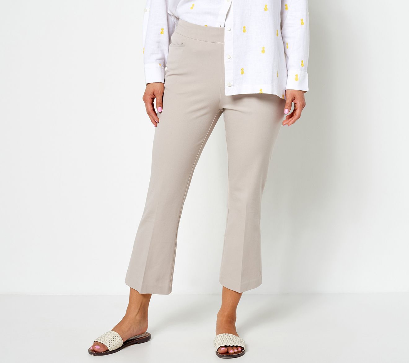 "As Is" Isaac Mizrahi Live Petite 24/7 Stretch Baby Bootcut Crop