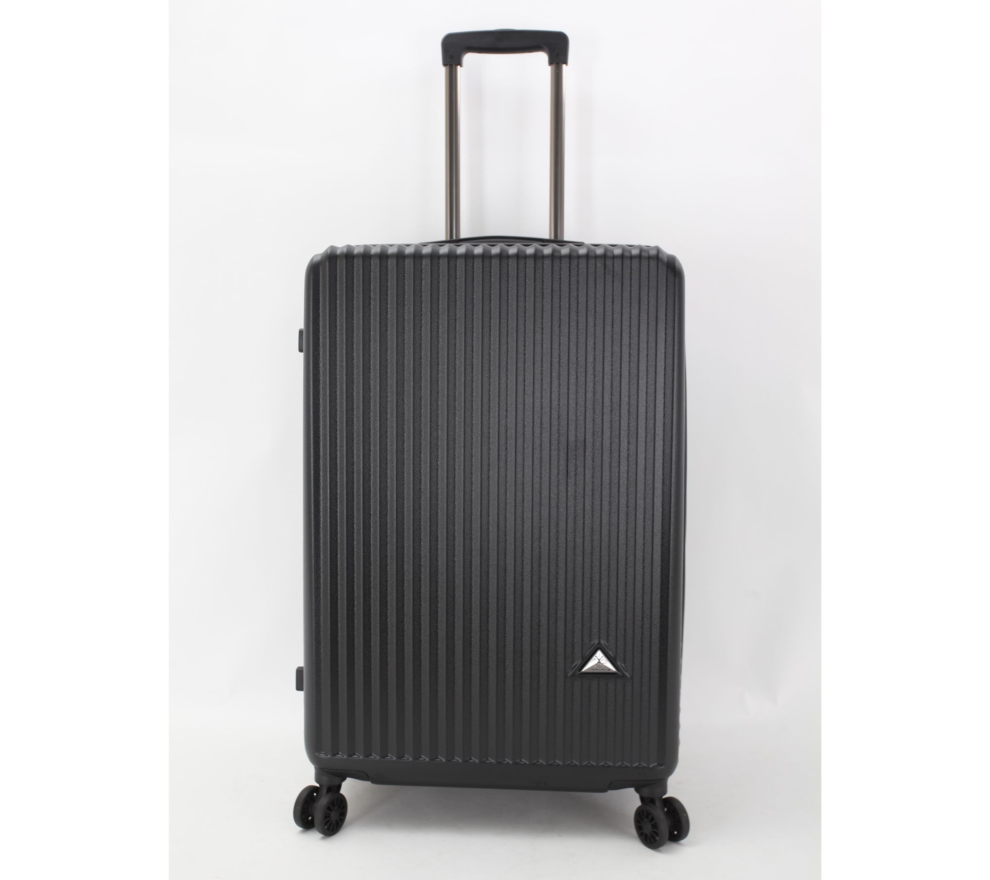 Triforce Amalfi 29" Spinner Suitcase with ClearLuggage Cover