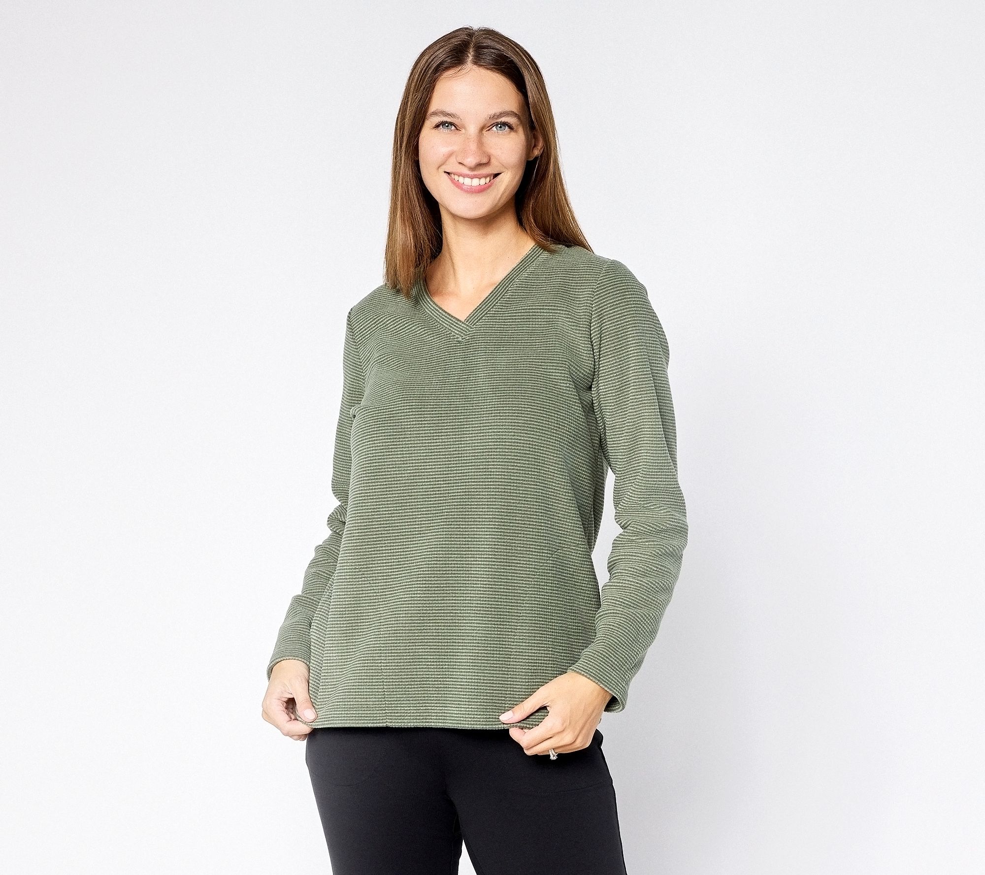 Denim & Co. Regular Chenille Fleece V-Neck Pullover with Pockets