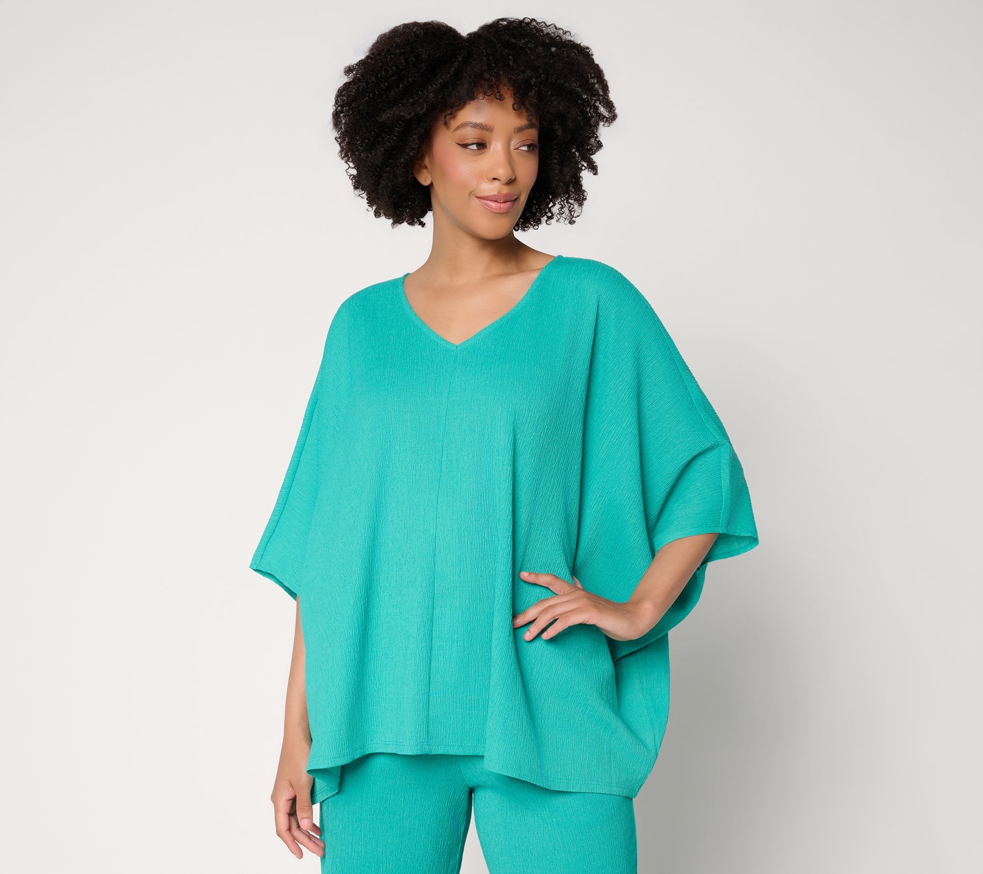 Brandis Dress Out Loud Caribbean Crinkle V-Neck Top
