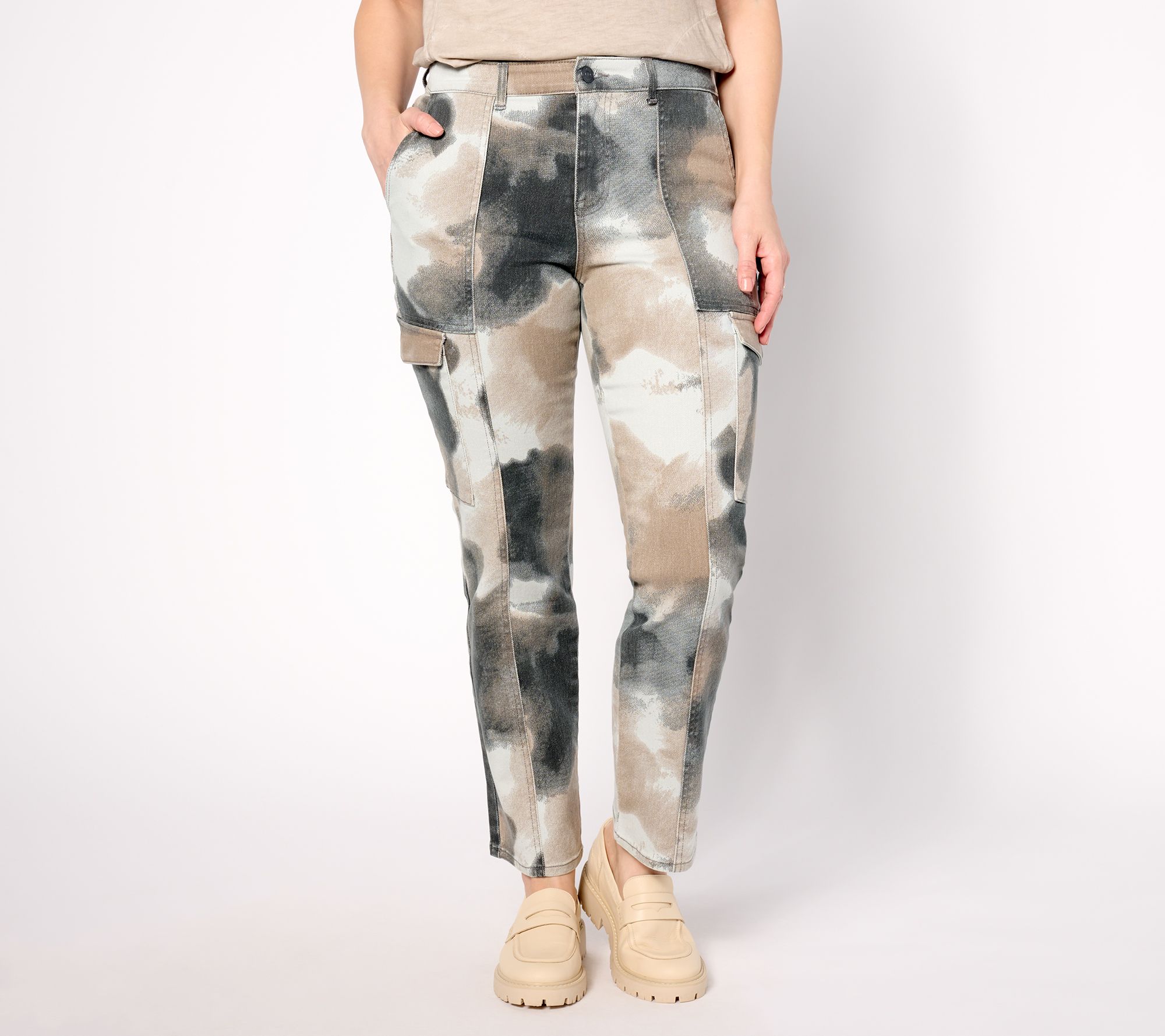 LOGO by Lori Goldstein Petite Printed Straight Leg Cargo Jeans