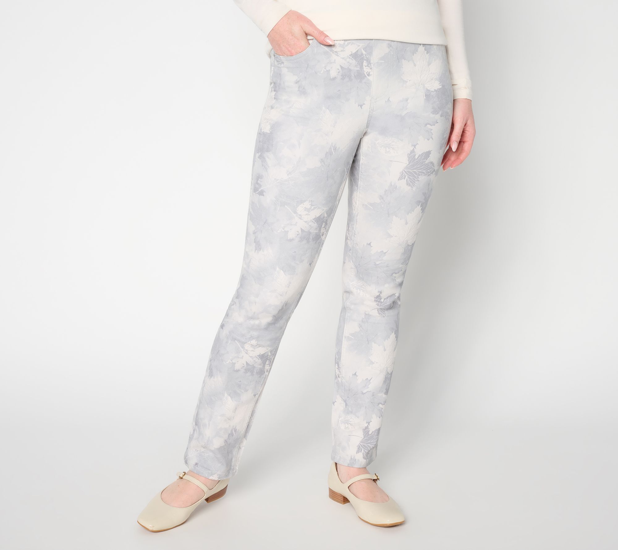 Denim & Co. Petite Heavenly Denim Straight Leg Printed Jeans