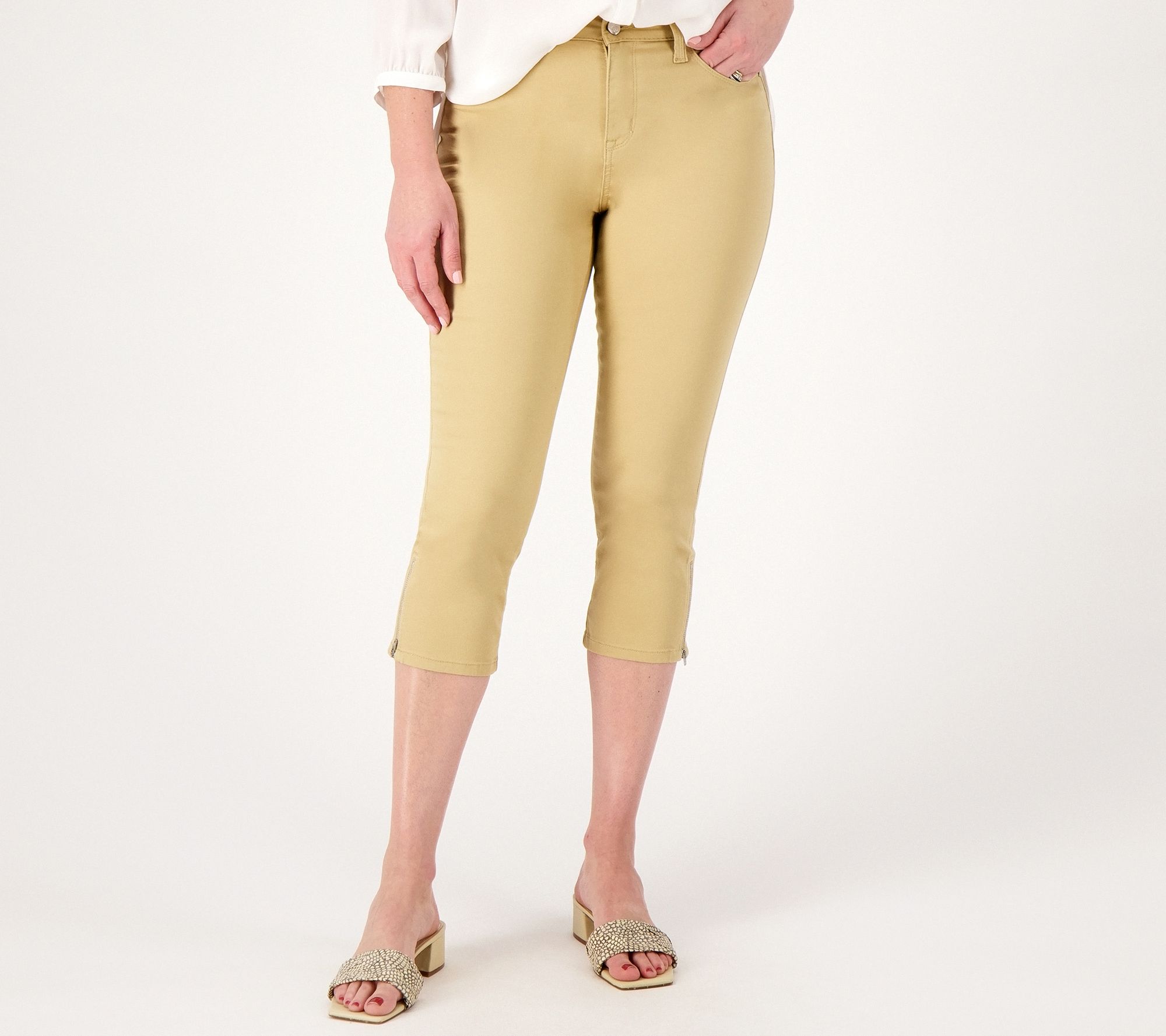 Laurie Felt Petite Wave Denim 5-Pocket Capri with Zipper Detail