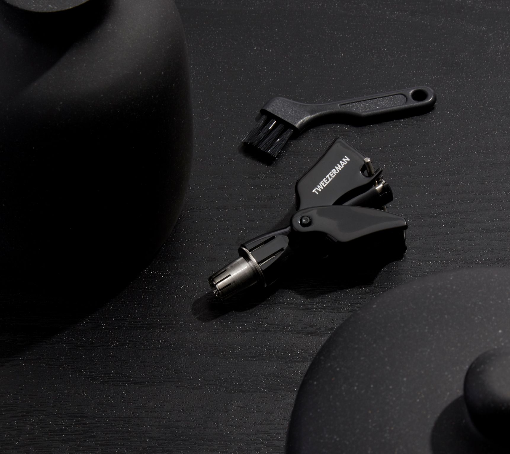 Tweezerman Nose Hair Trimmer w/ Cleaning Brush