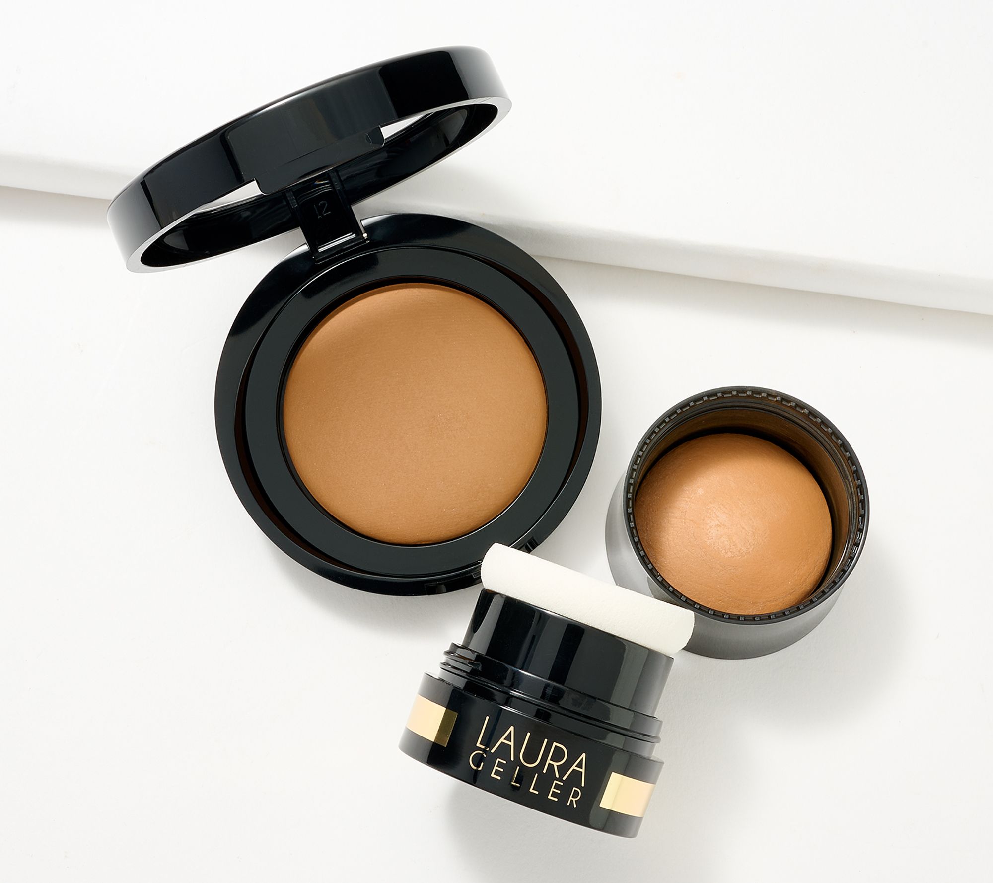 Laura Geller Baked to Go Blurring and Setting Powder Set