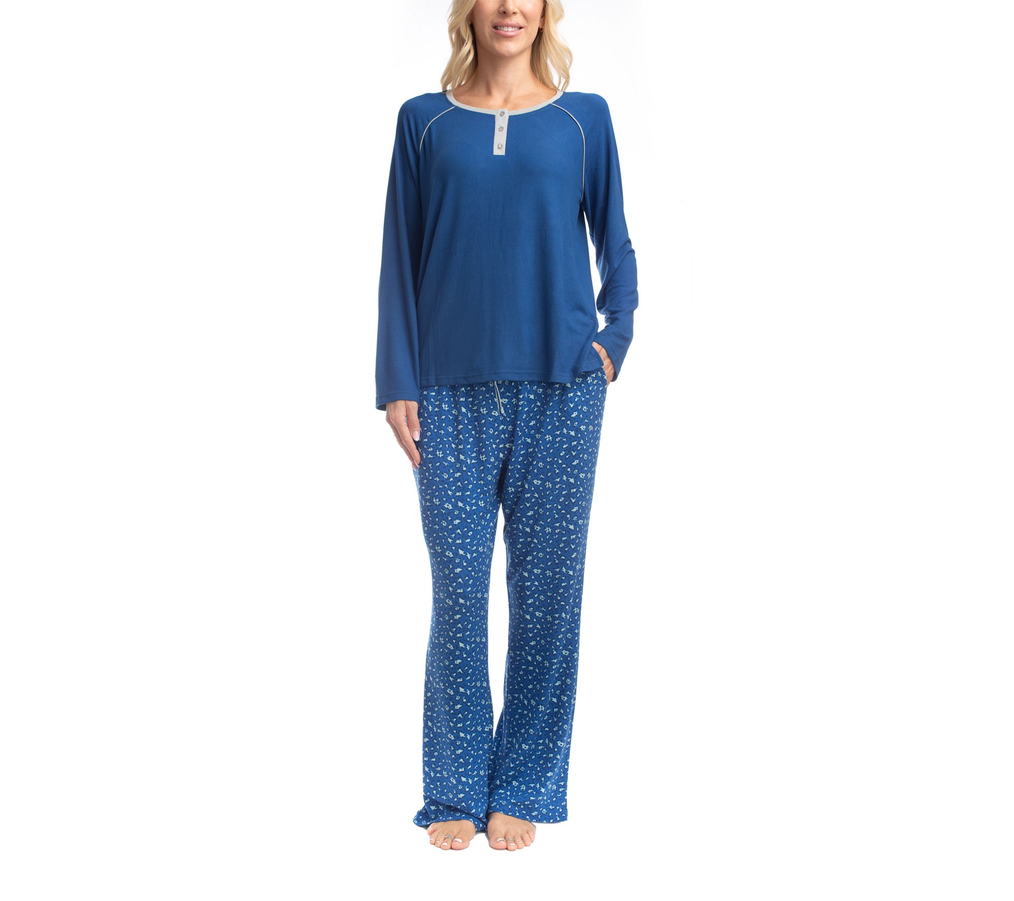 Goodnight Kiss Ladies' Cherry & Merry Henley PJSet