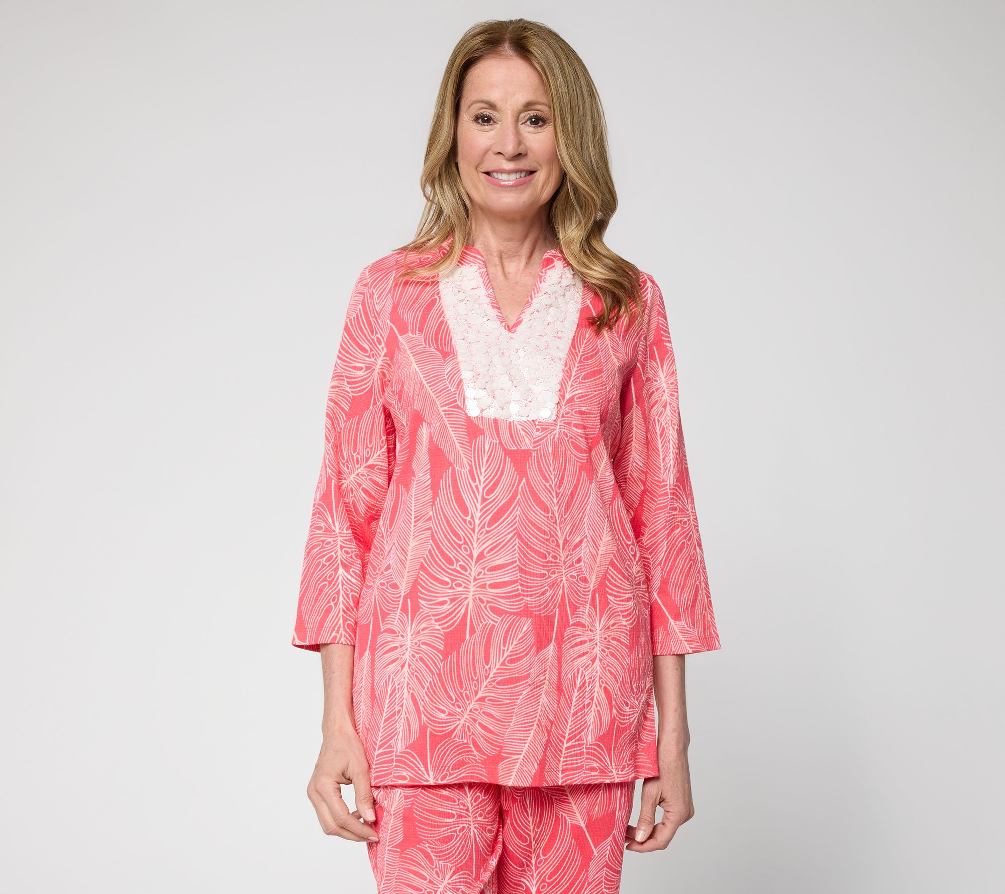 "As Is" Belle by Kim Gravel Pet Packabelle Slay the Vacay Split V Tunic