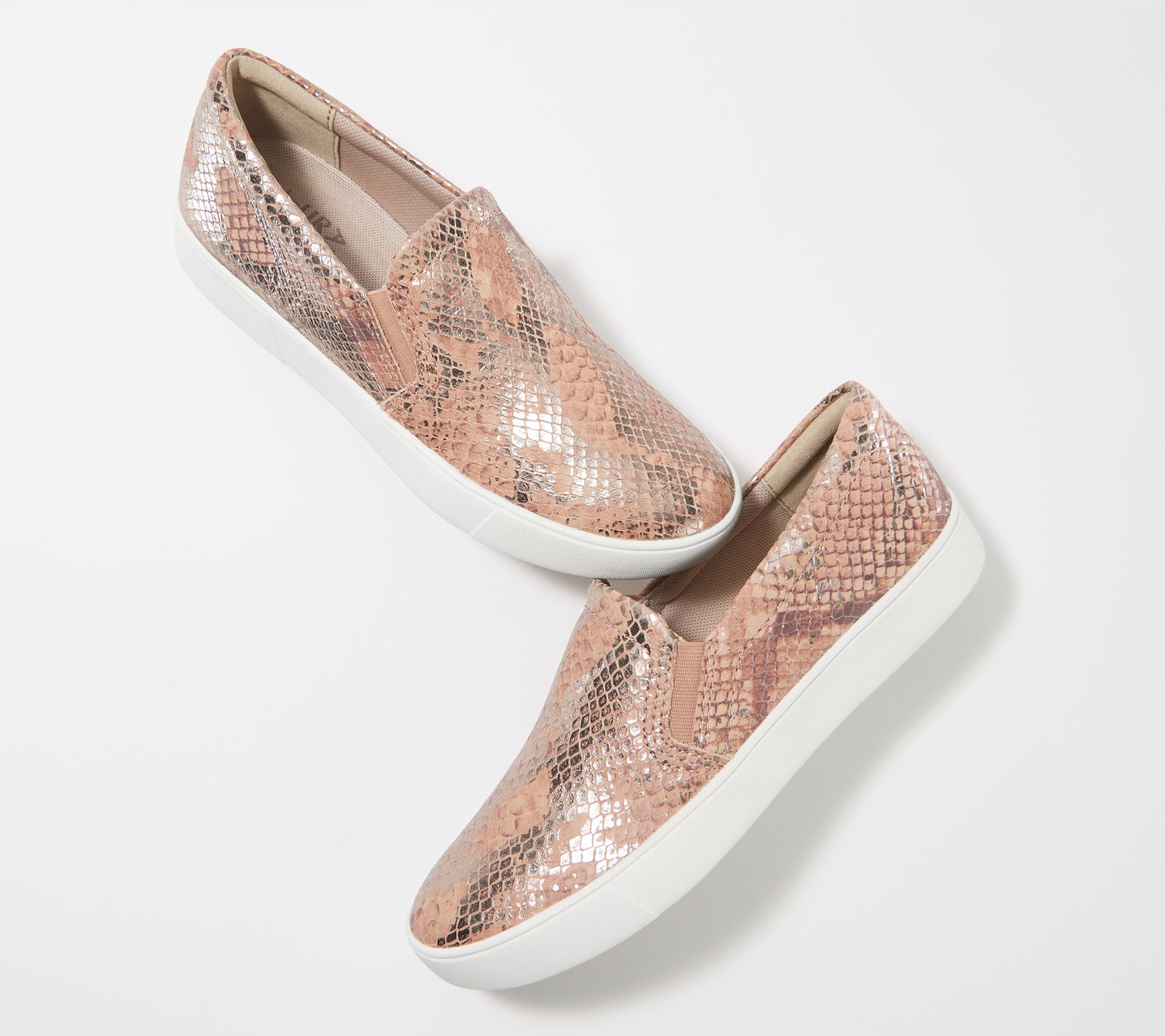 naturalizer leather slip on sneakers