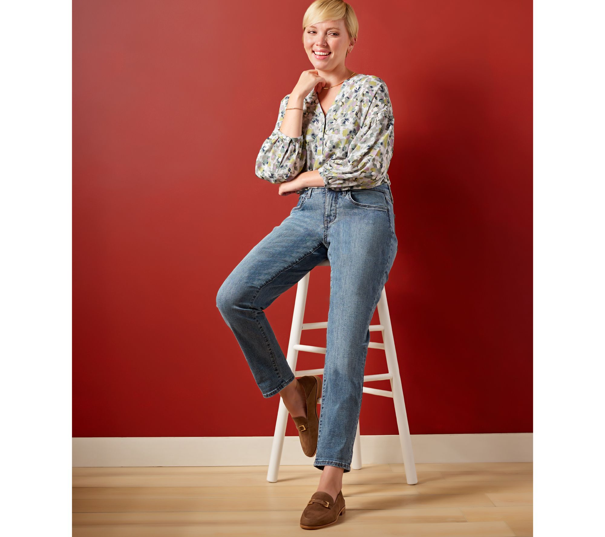 Margot Girlfriend Jeans In Cool Embrace® Denim With Roll Cuffs - Kingston  Blue