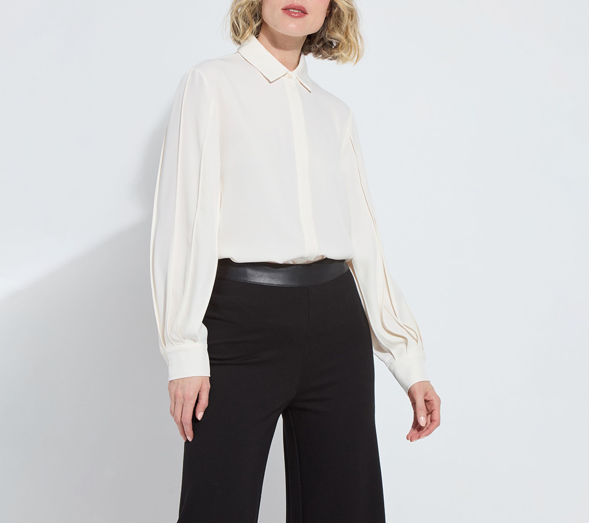 Lysse New York Ivette Pleated Balloon Sleeve Blouse