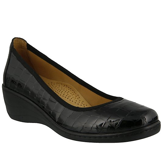 Spring Step Slip-on Patent Leather Shoes - Kartii