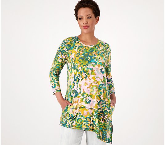 LOGO by Lori Goldstein Printed Rayon 230 Top with Angled Hem