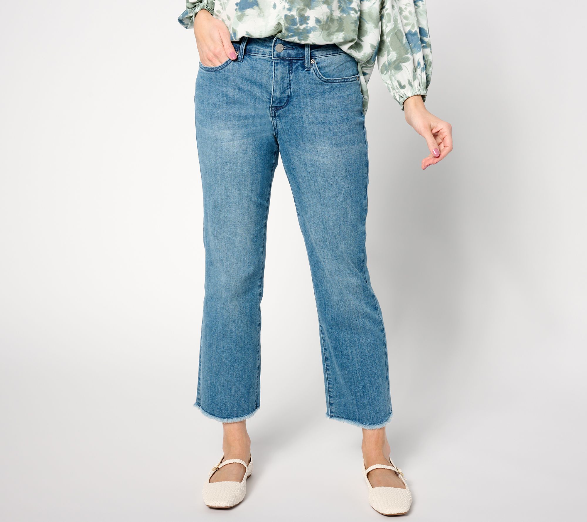 "As Is" NYDJ Marilyn Ankle with Fray Hem in Cool Embrace - Stunning