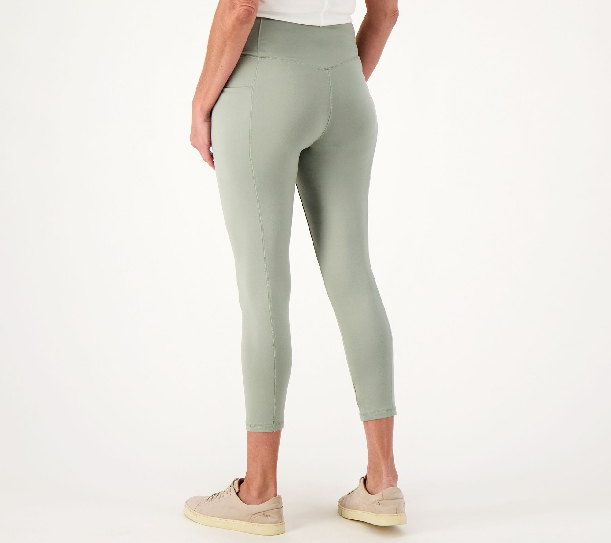 Amazing white girl with tight ass in black lulu lemons (HD) - Spandex,  Leggings & Yoga Pants - Forum