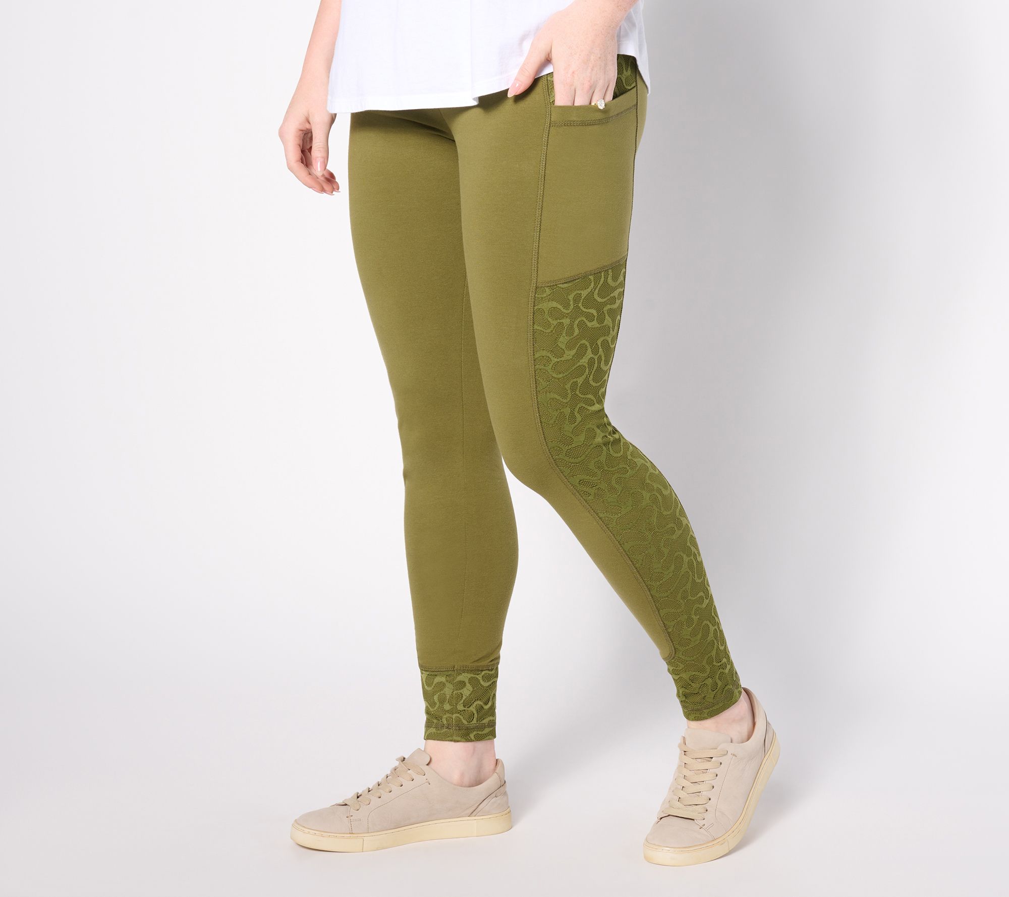 LOGO Layers by Lori Goldstein Petite Printed Crop Leggings with Pockets 