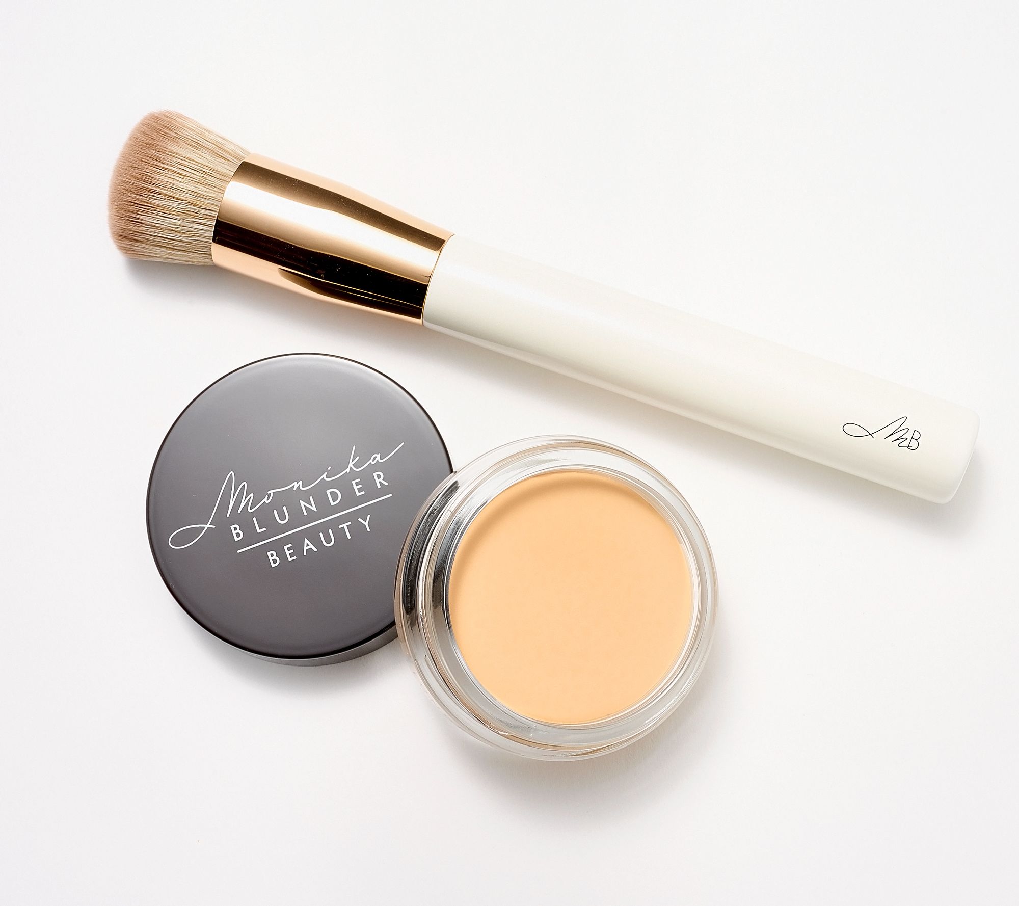 Monika Blunder Blunder Cover Foundation with Brush