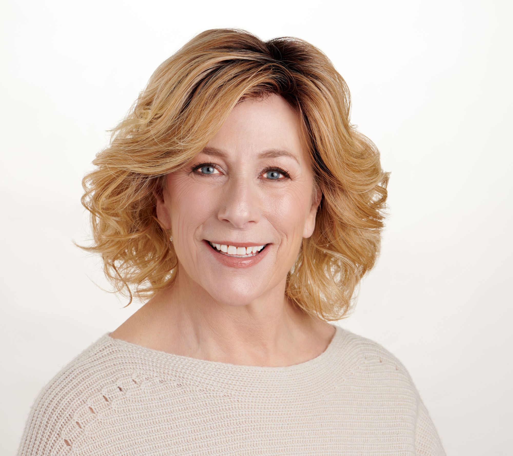 Hairdo Bombshell Bob Styled Wig