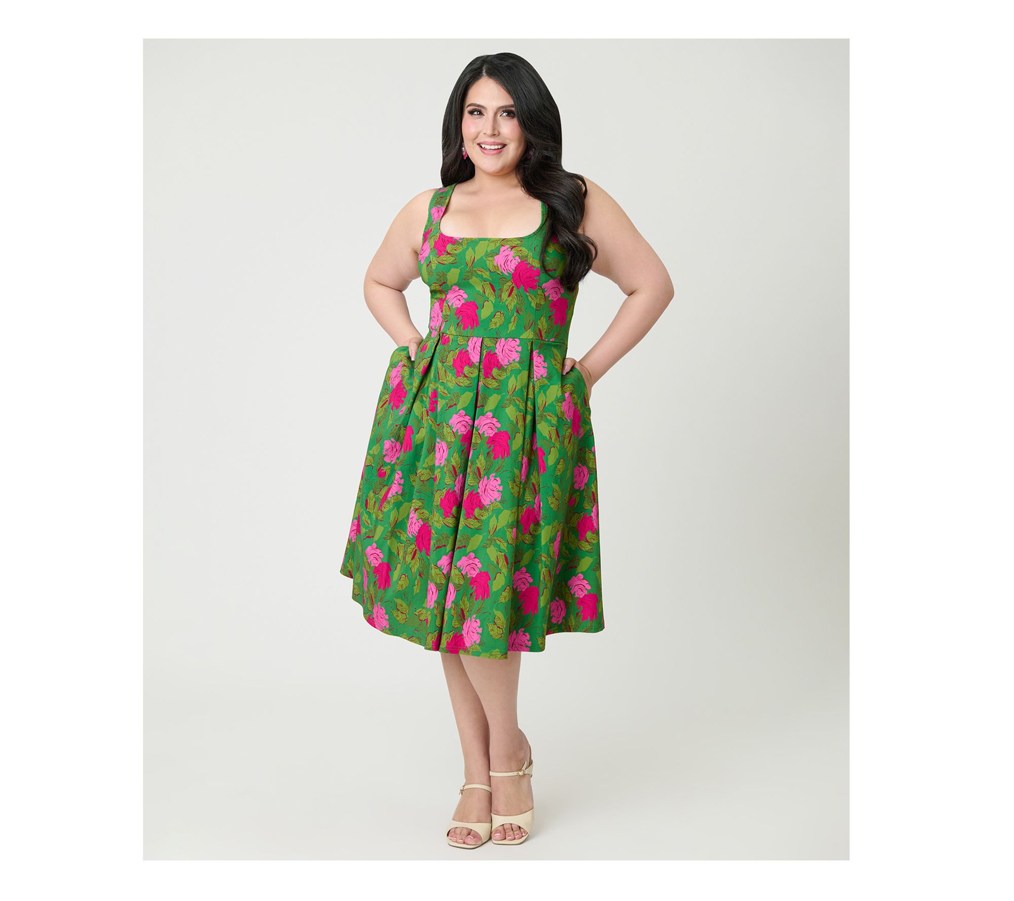 Unique Vintage Green Ditzy Floral Sweetheart Swing Dress