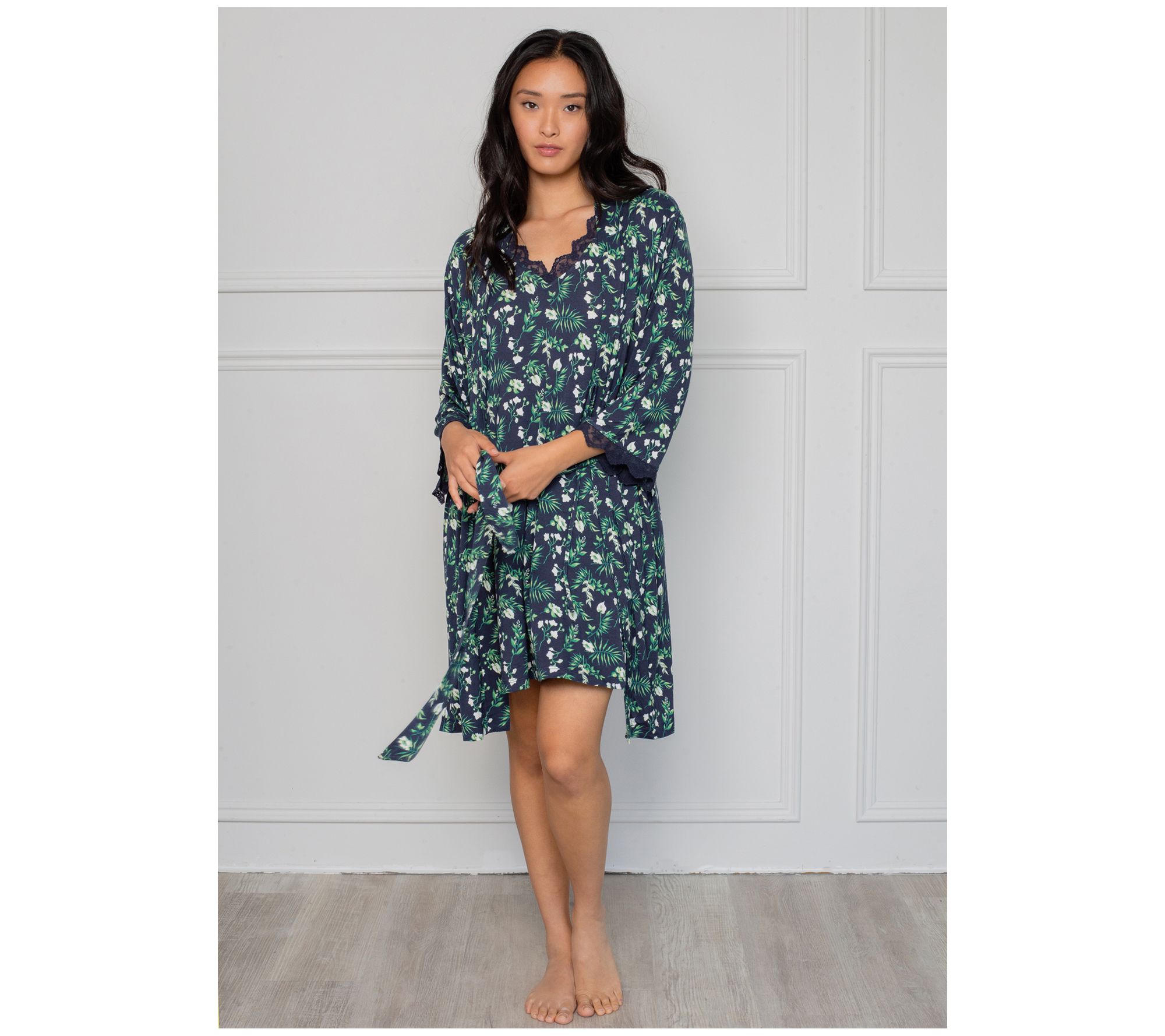 LATTELOVE Knit Robe with Lace Trim Detail