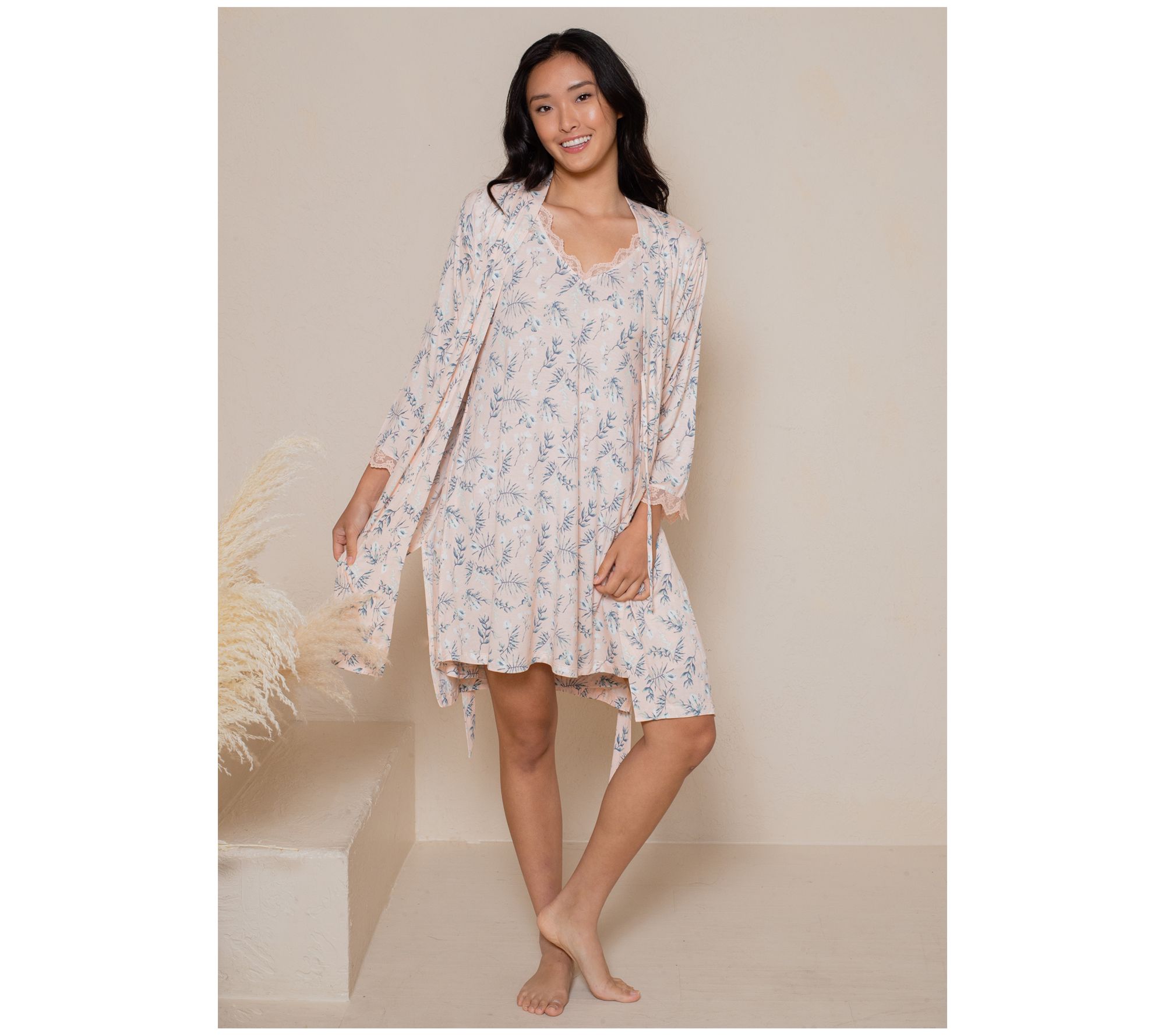 LATTELOVE Knit Robe with Lace Trim Detail