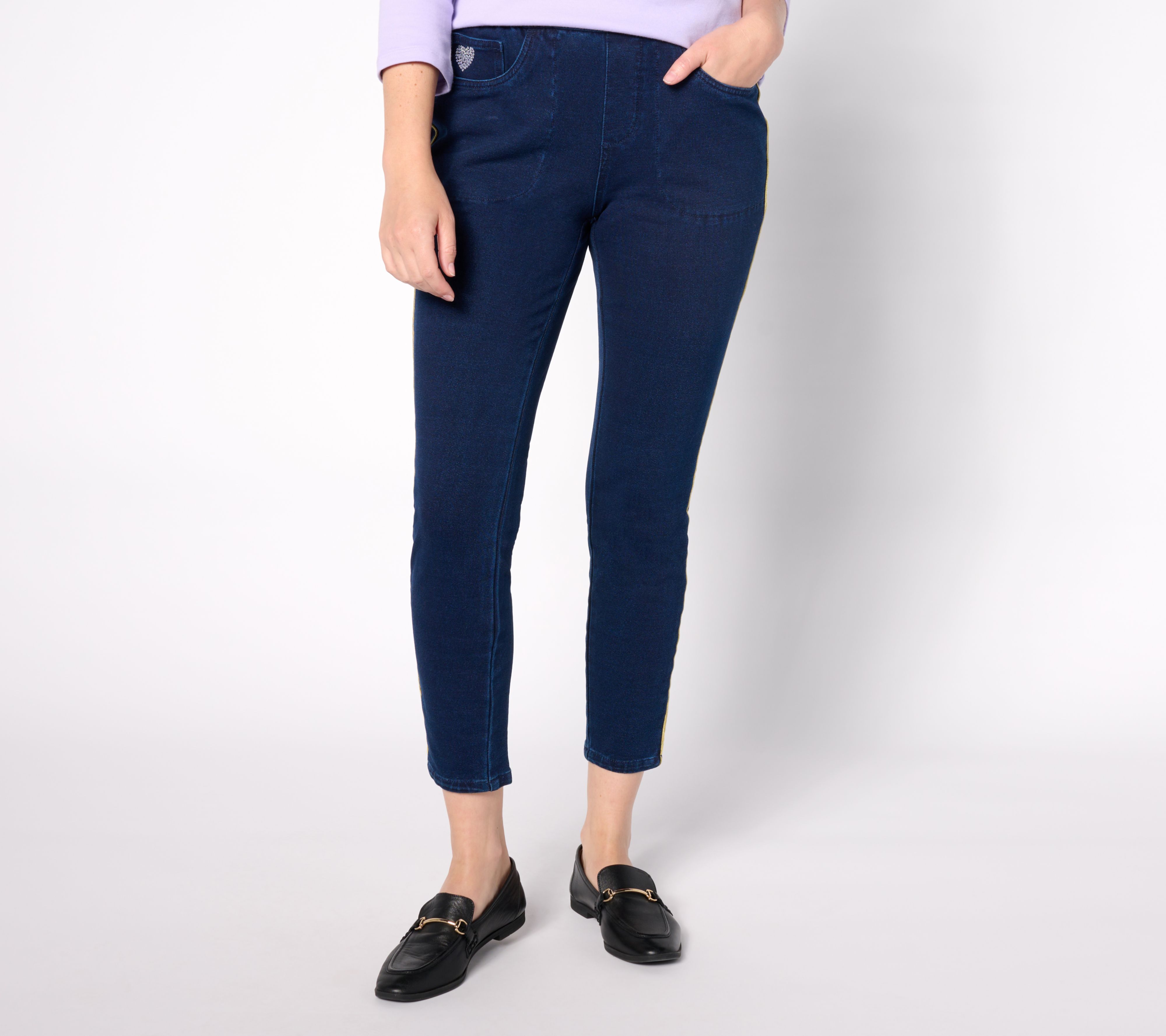 Quacker Factory DreamJeannes Short Legging with Metallic Piping