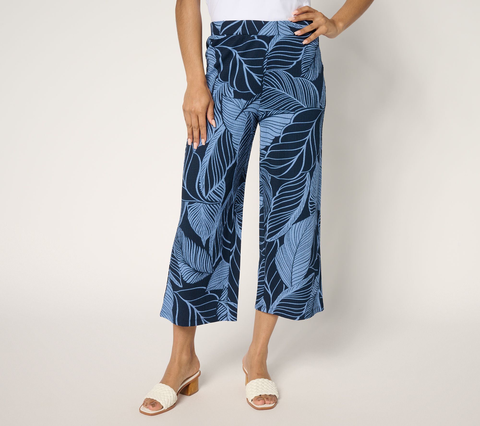 Susan Graver Petite Printed Textured Knit Wide-Leg Crop Pants