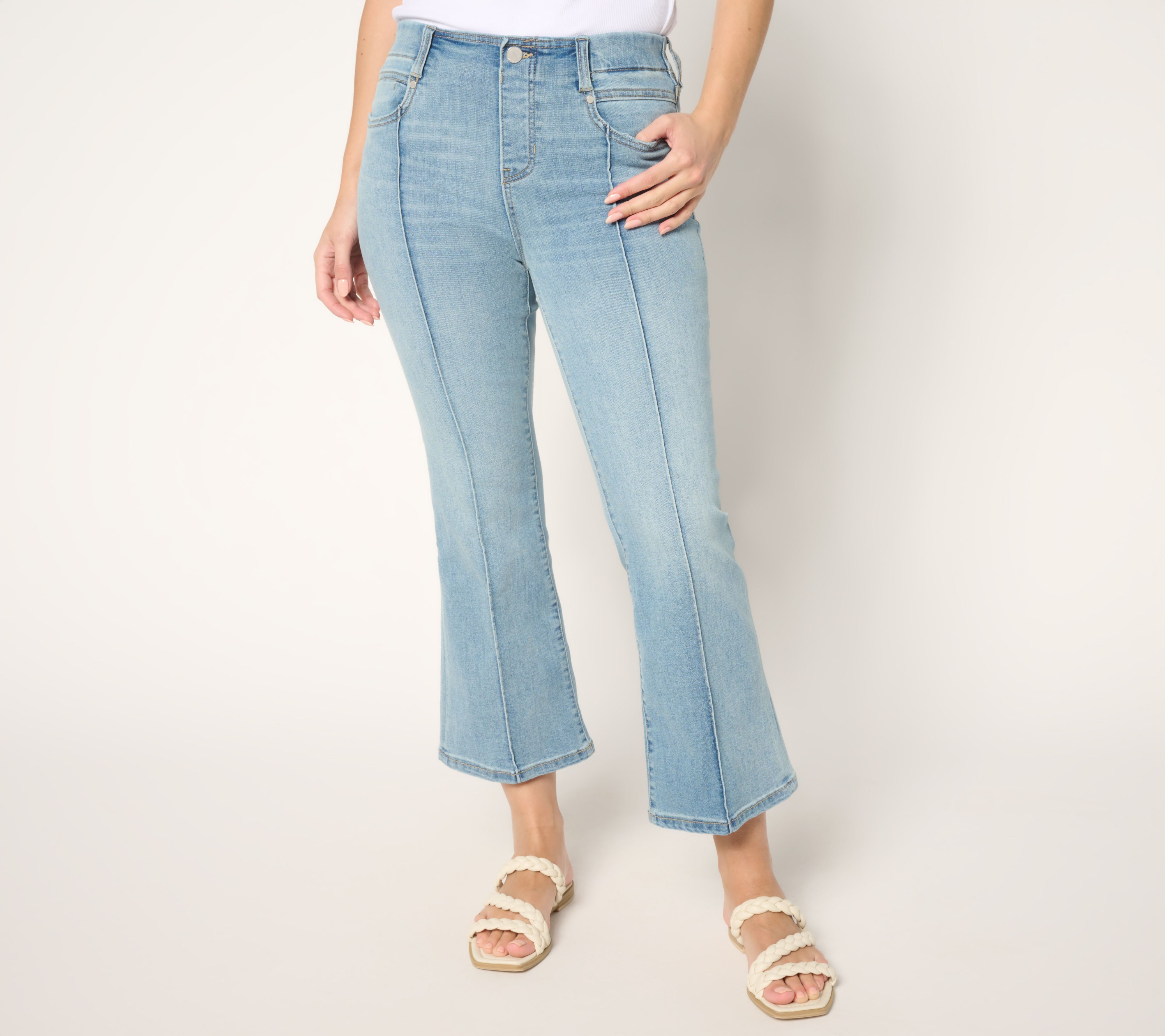 "As Is" Liverpool Los Angeles Gia Crop Jean with Pintucks