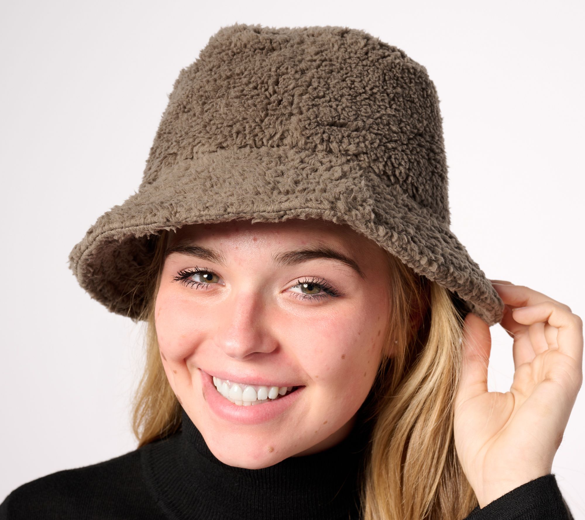 Koolaburra Sherpa Bucket Hat