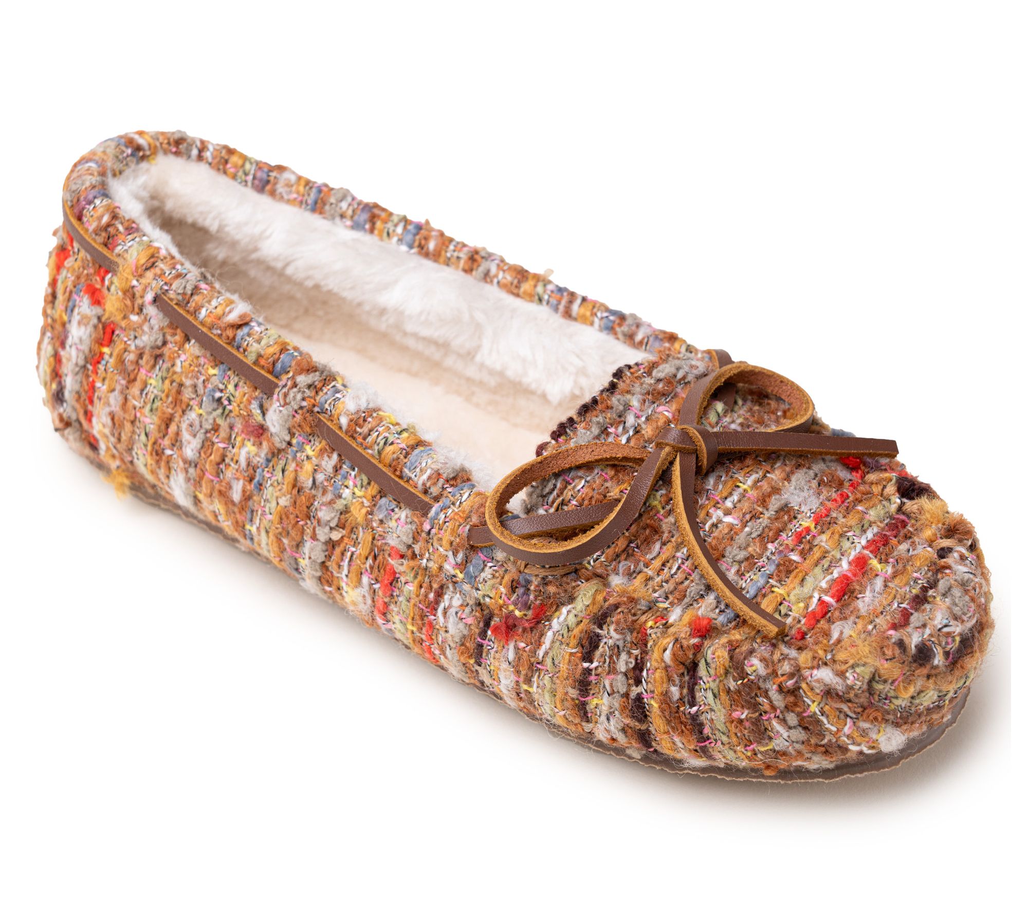 Minnetonka Women's Cally Textured Fabric Slipper