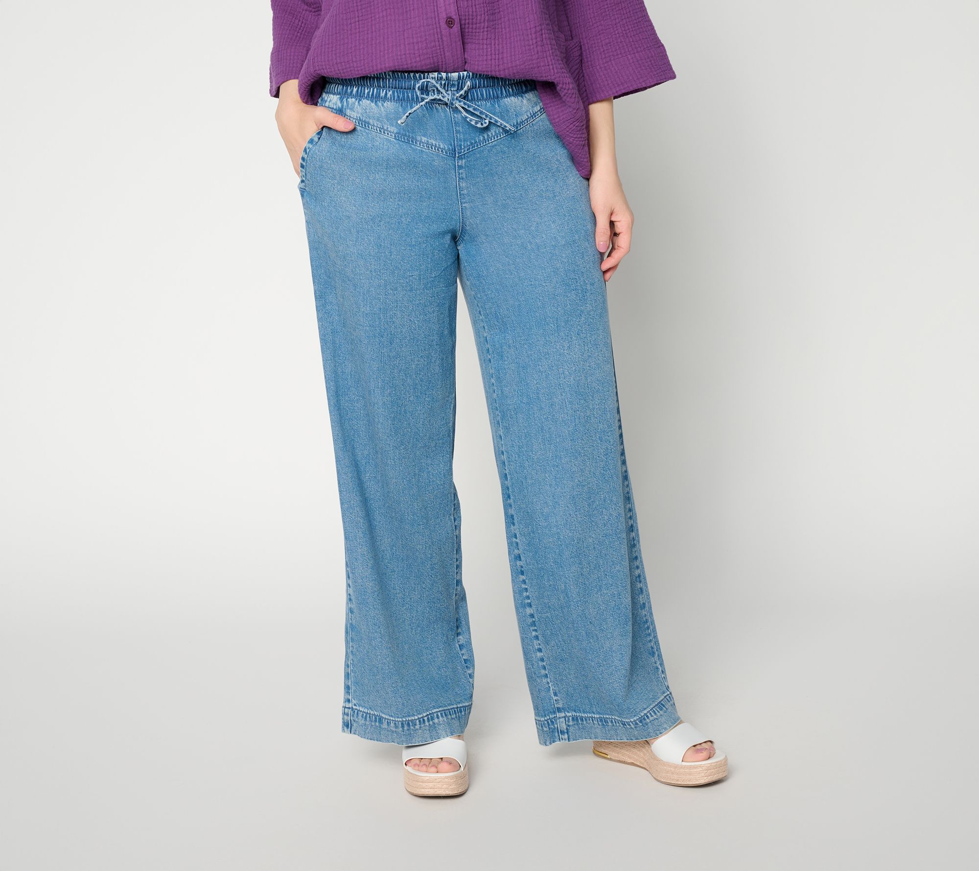 LOGO by Lori Goldstein Regular Relaxed Jeans w/ Pin Tuck Waistband