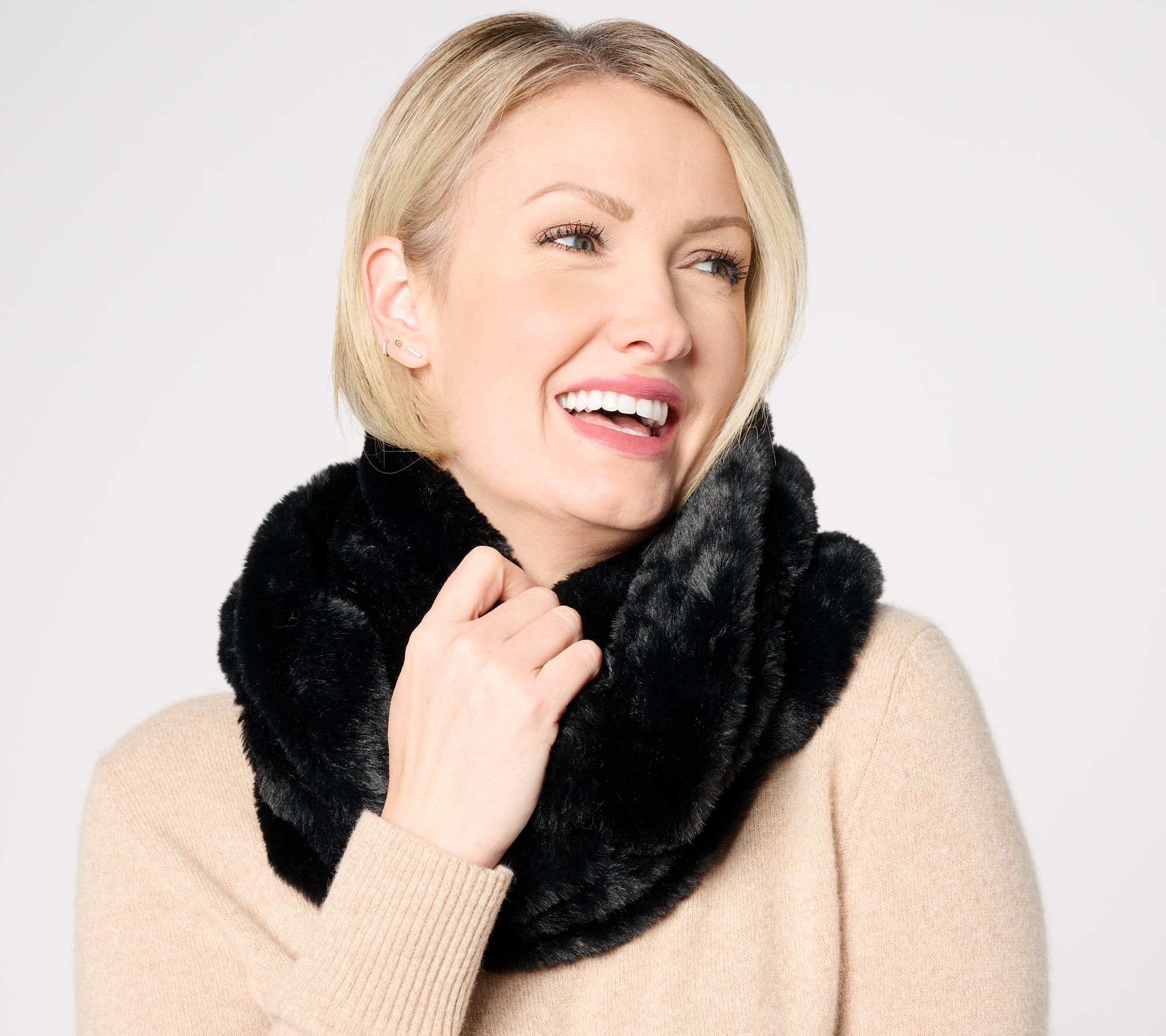 Sprigs Faux Fur Pull-Through Scarf with ZipperPocket ,Black