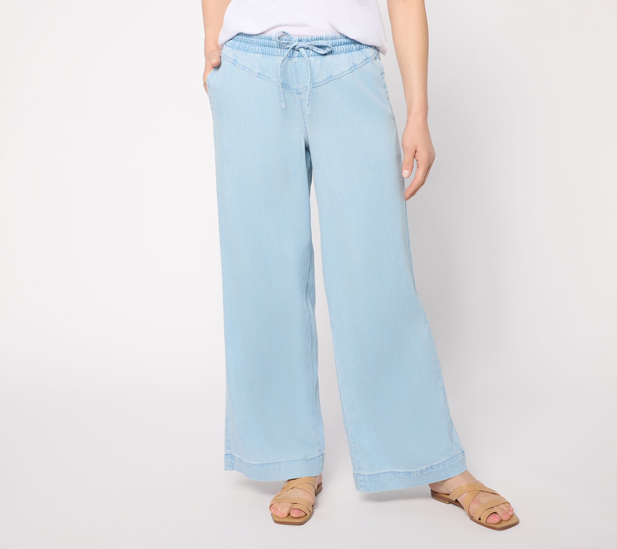 LOGO by Lori Goldstein Petite Relaxed Jeans w/ Pin Tuck Waistband