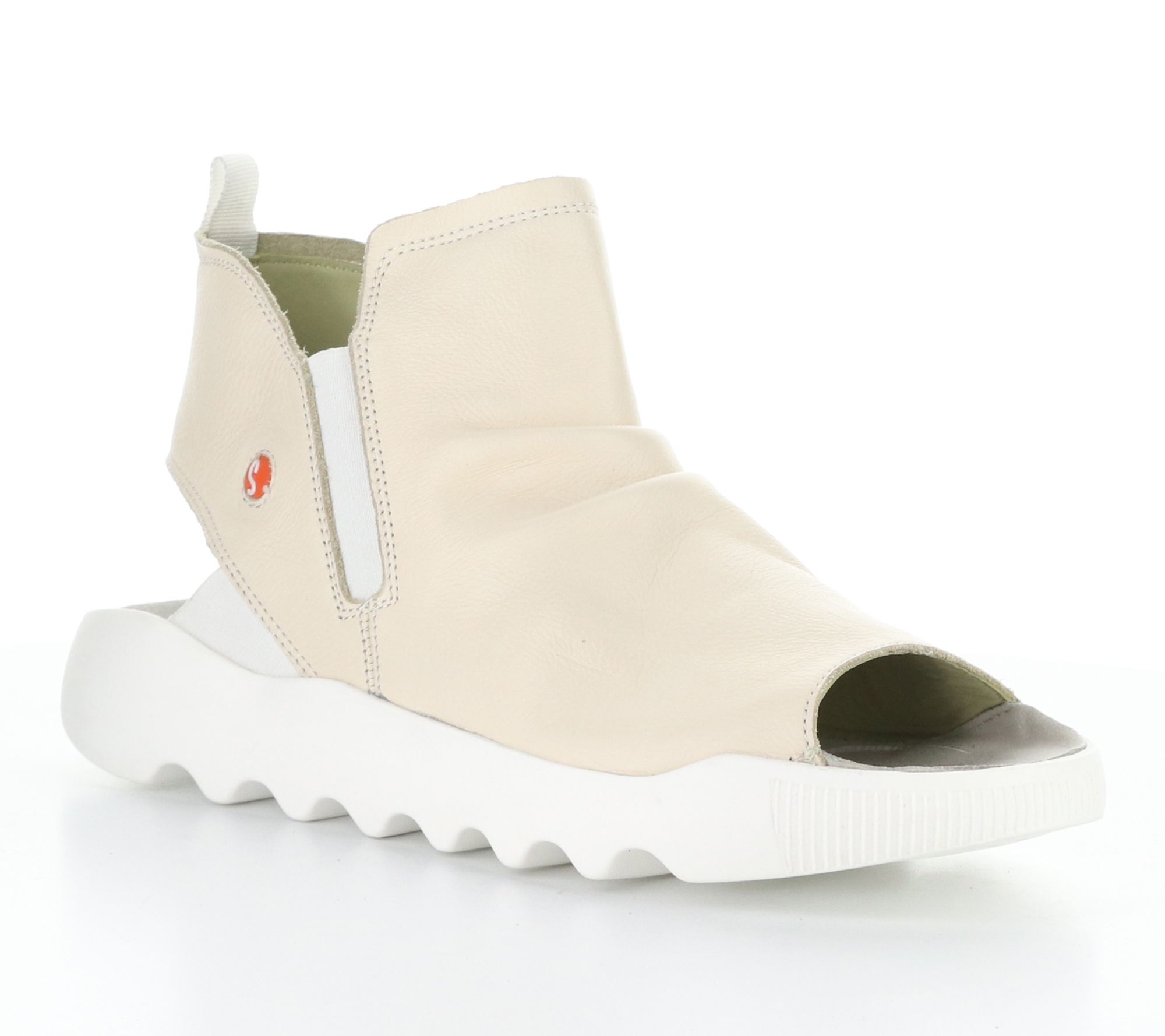 Softino's Smooth Leather Side Zip Shoe