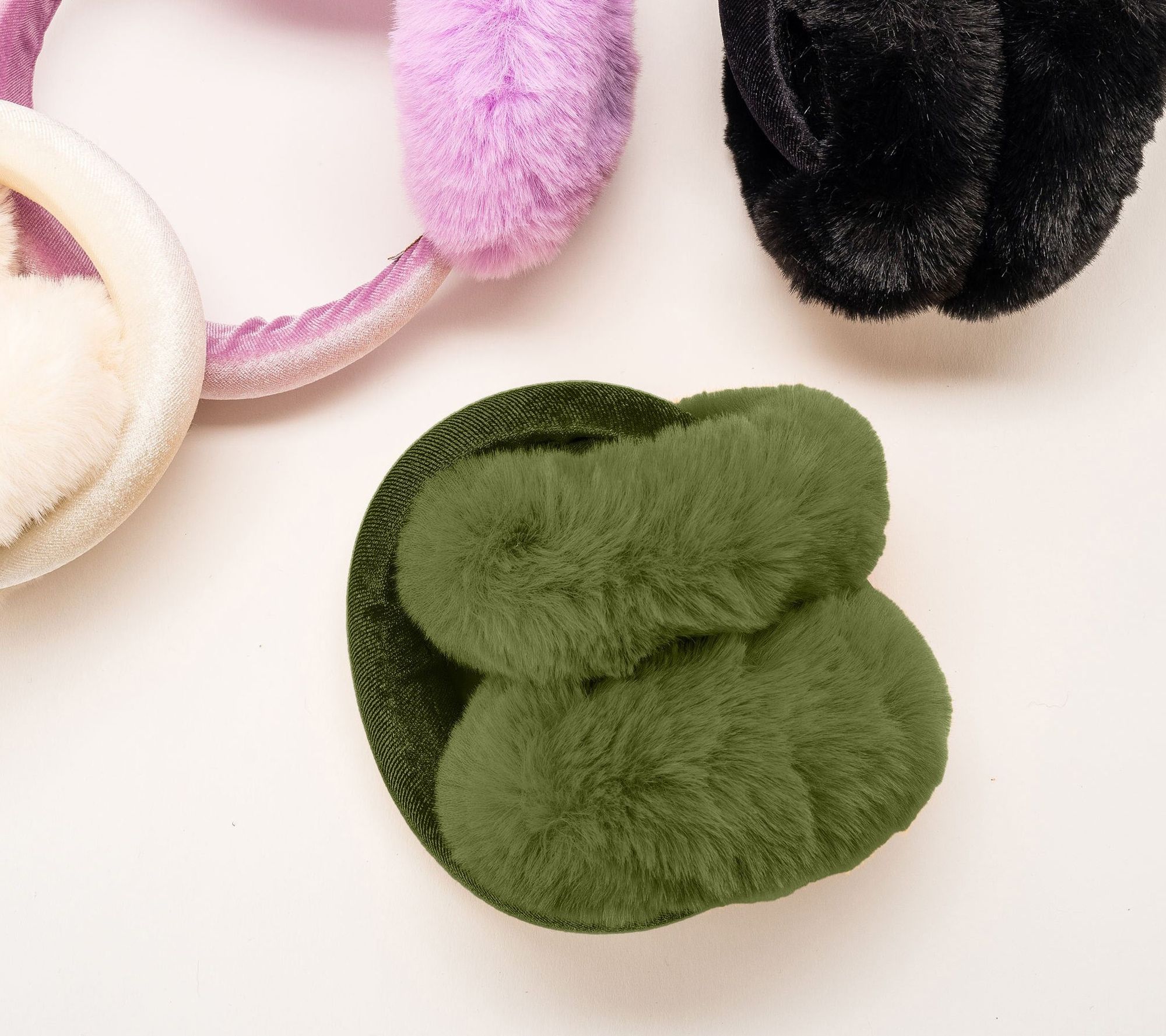Violet & Brooks Chloe Faux Fur Velvet Earmuff