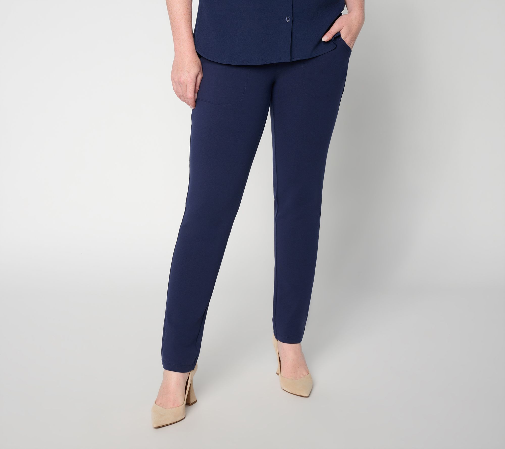 Women with Control Petite Tapered Chic Contour Pant