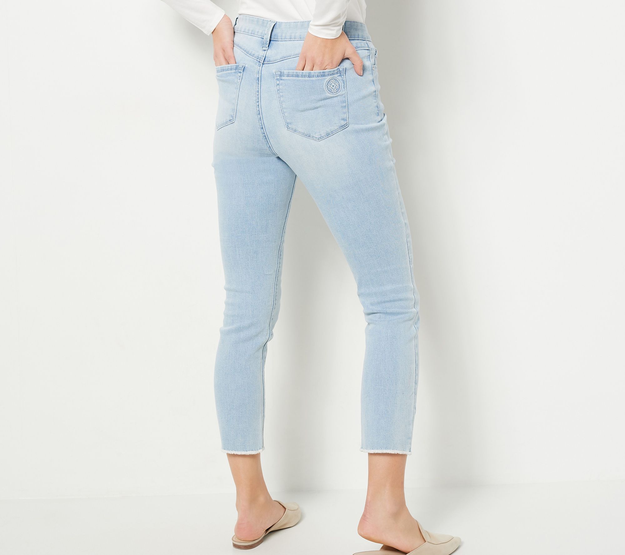Laurie Felt Petite_Daisy Denim Crop Easy Skinny Jeans with Raw Hem ...