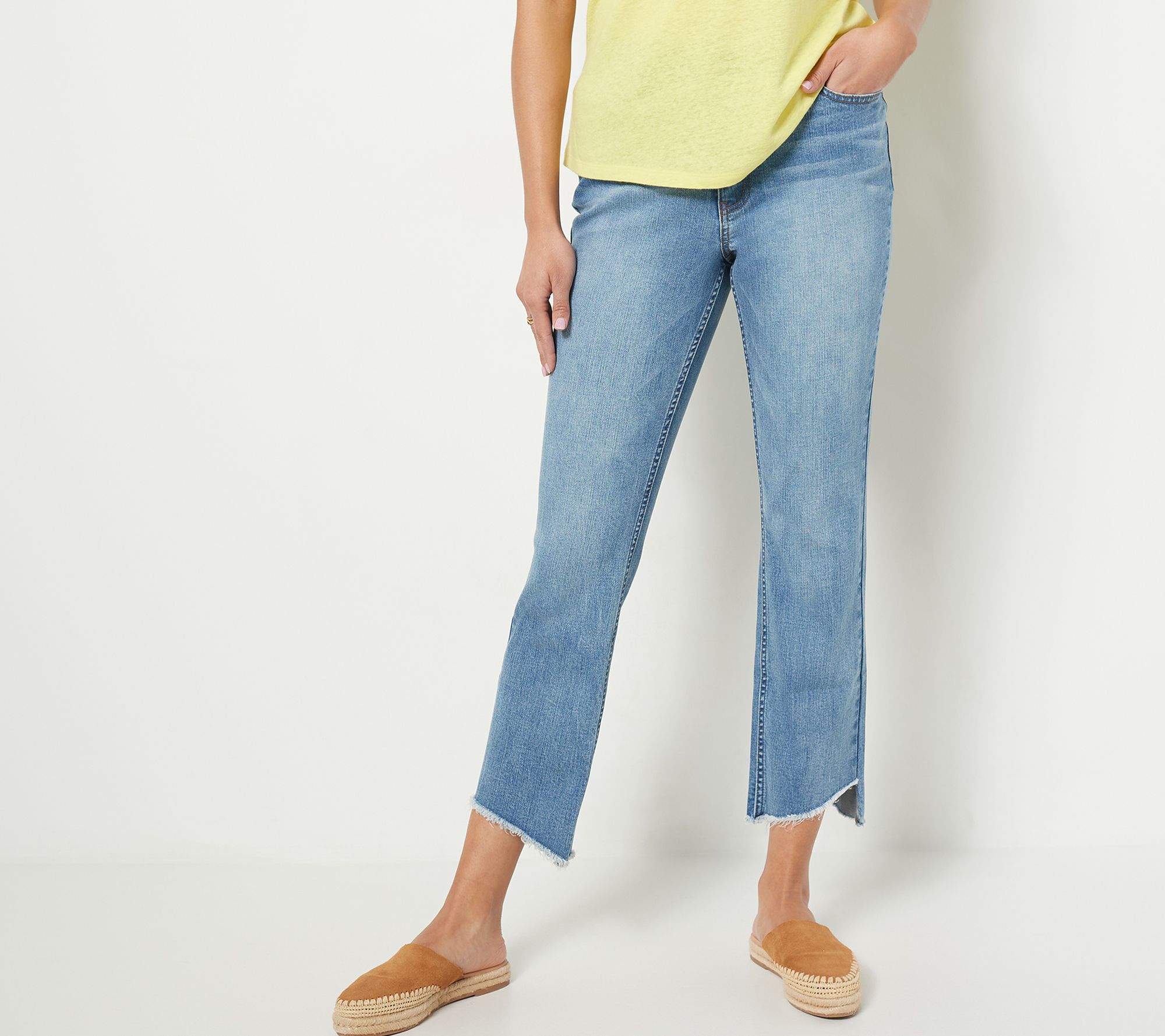 "As Is" Candace Cameron Bure Petite Raw Edge Step Hem Jean- Denim