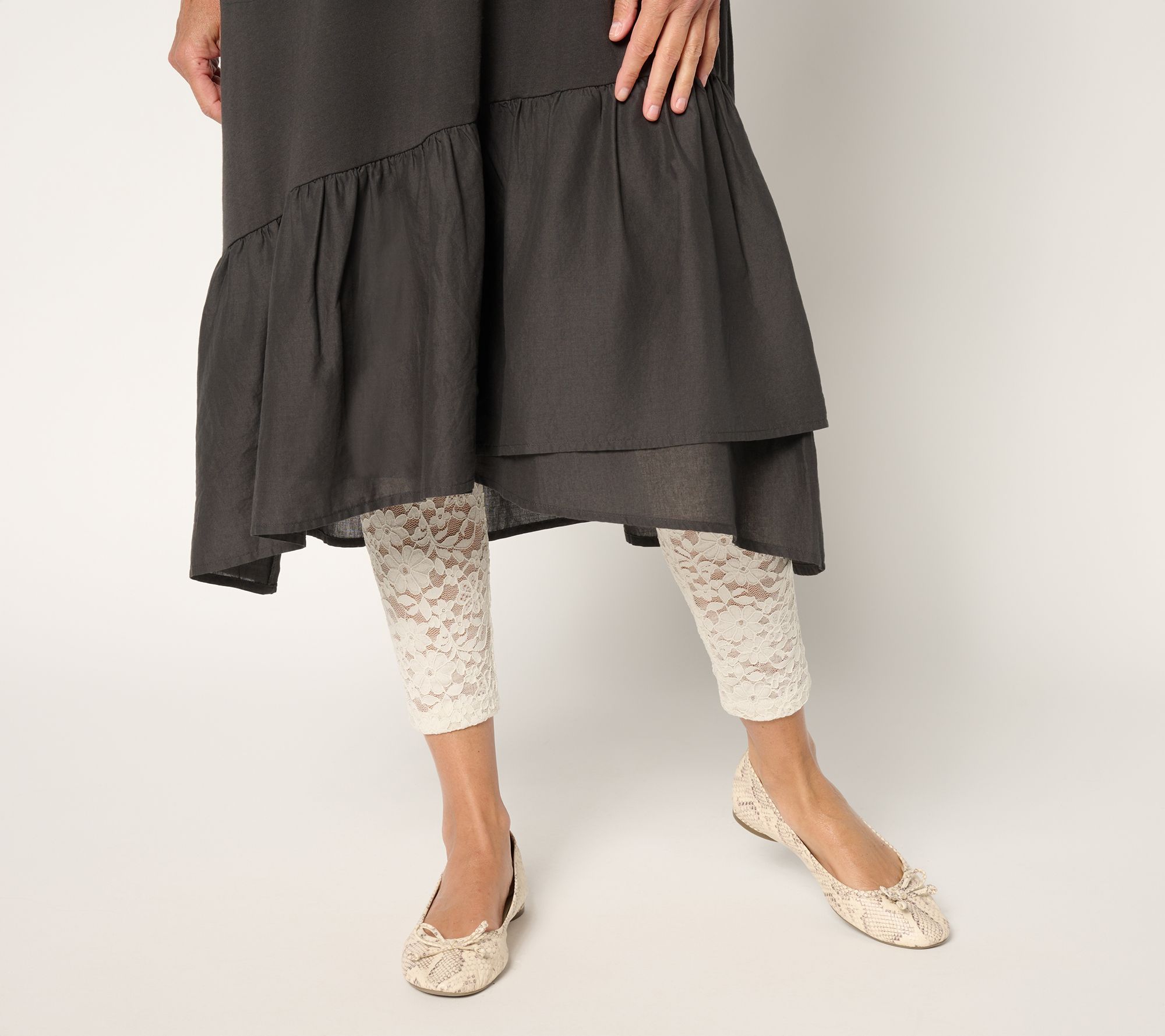 LOGO Layers by Lori Goldstein Petite Stretch Lace Leggings