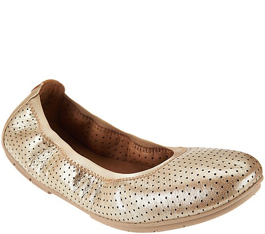 Clarks Unstructured Nubuck Leather Flats - Un.tract