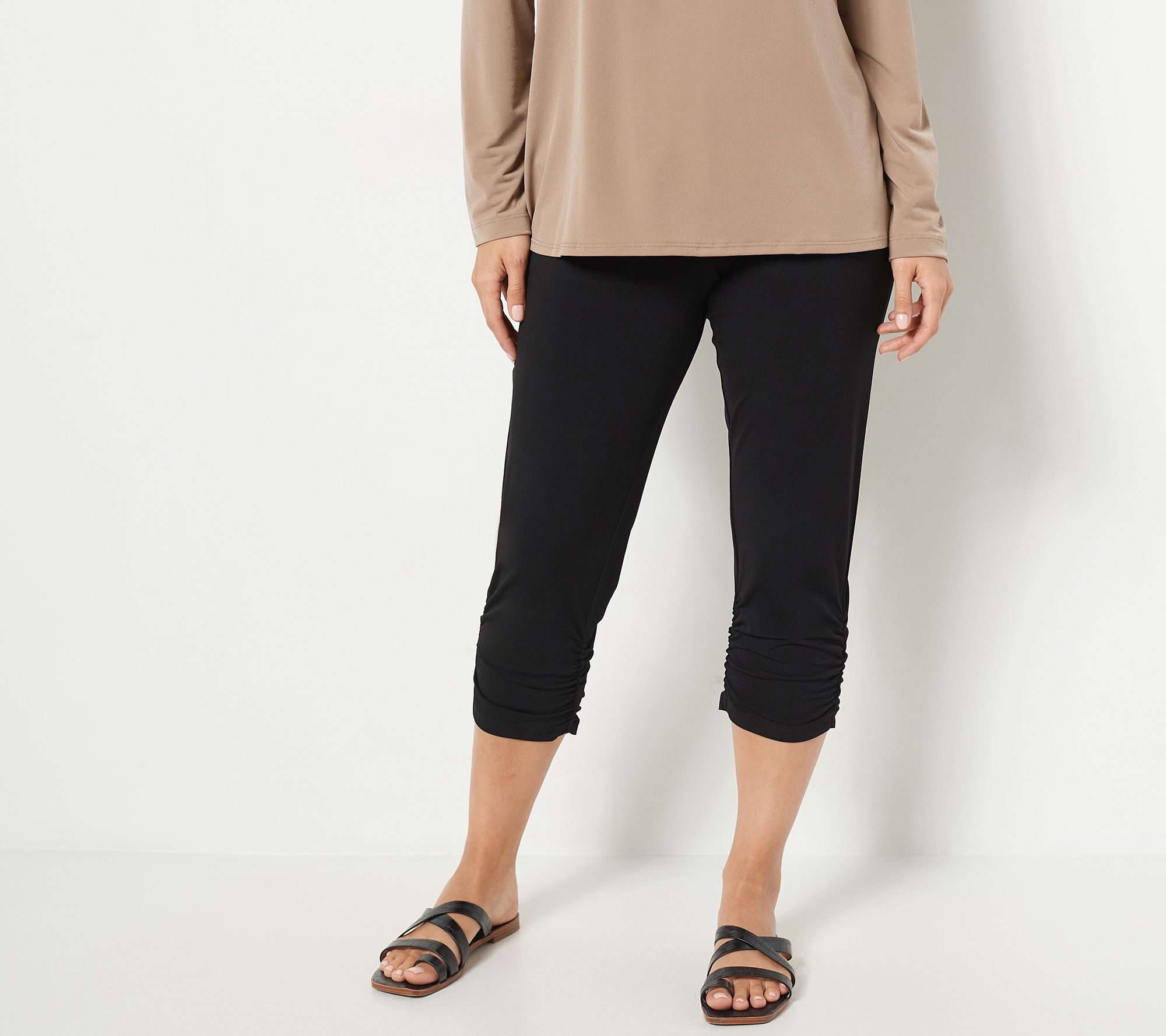 Women With Control Petite Knit Pull On Capri Pant 